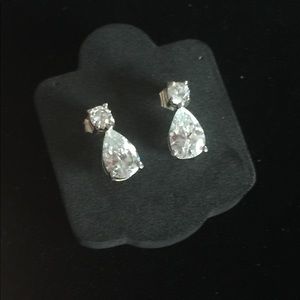 ❌SOLD❌STERLING SILVER CZ STUD EARRINGS