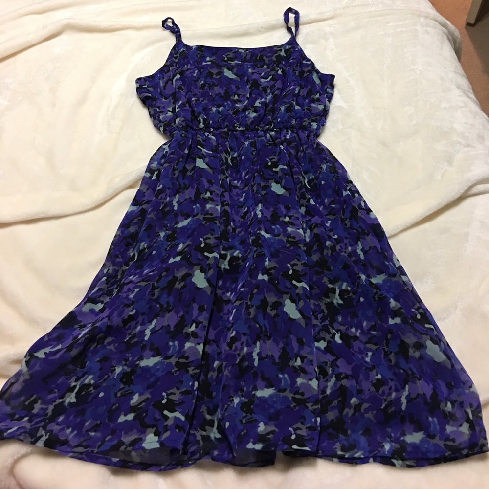 Sundress - Picture 2 of 3