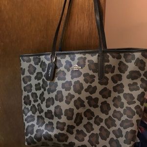 Large coach bag