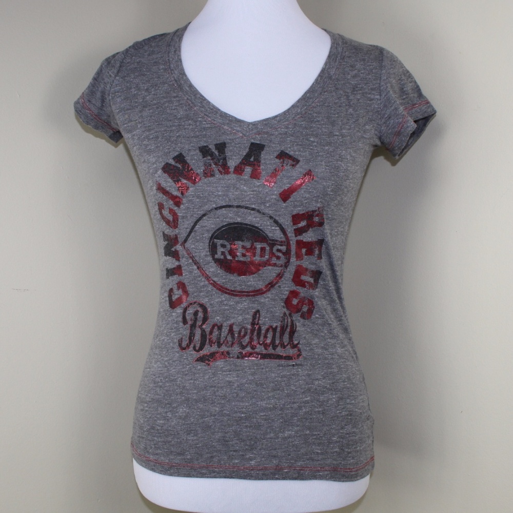 Cincinnati Reds Grey Metallic V-Neck Tee