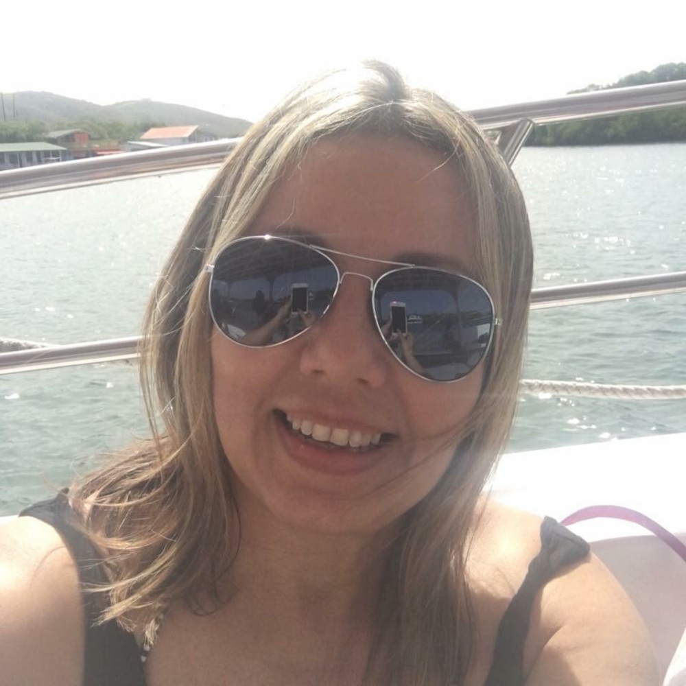 Meet your Posher, Eva