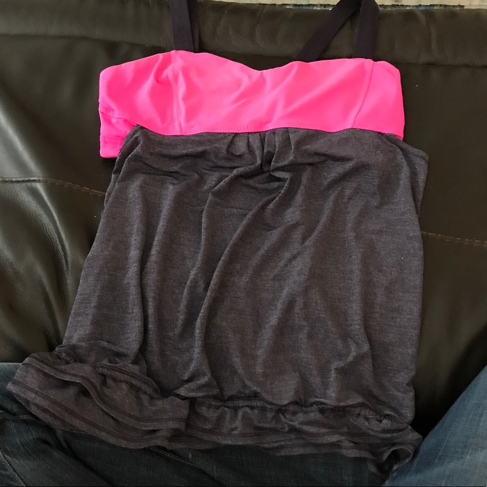 Built in bra, drawstring waist Lulu Lemon tank 8