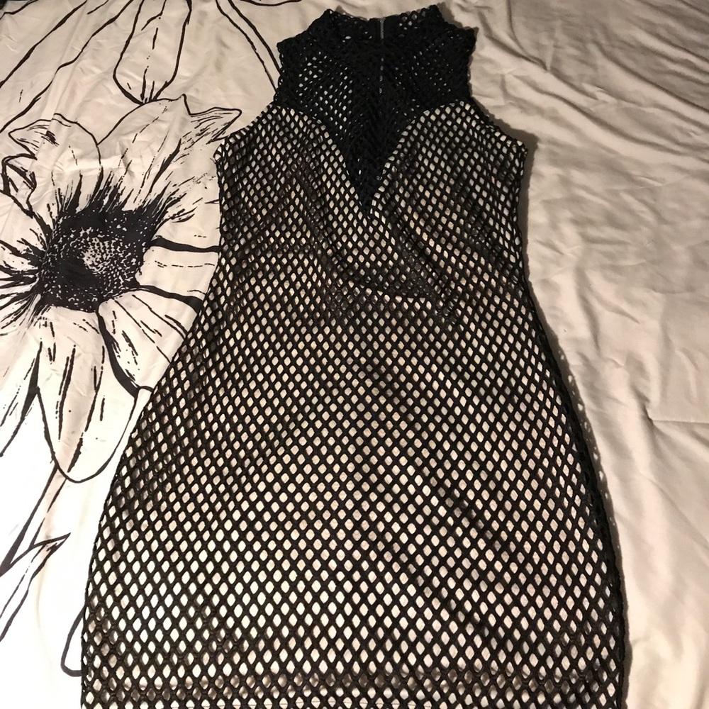 Black mesh
