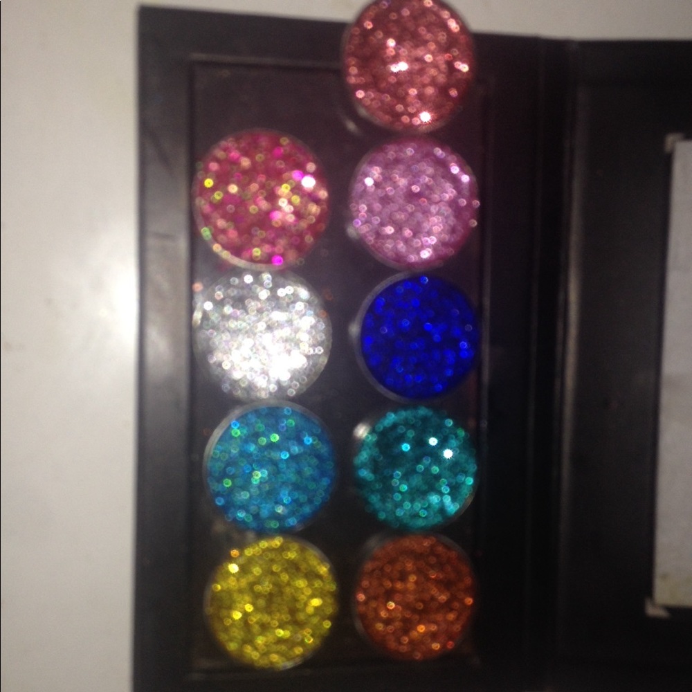 Pressed glitters