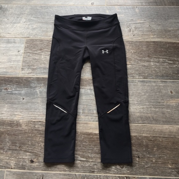 Under Armor Compression Cropped Tights Size Small - Picture 1 of 8