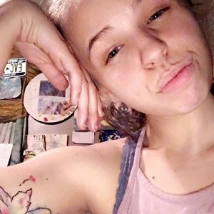 Meet your Posher, Christina