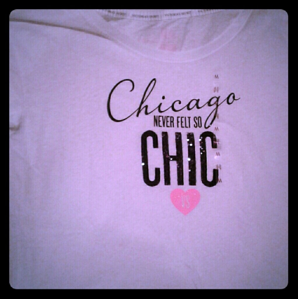 NEW Victoria's Secret Chicago T--Shirt