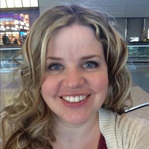 Meet your Posher, Jena