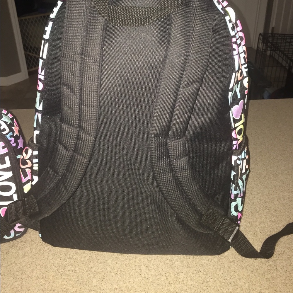 Justice backpack and matching lunch box. - Picture 4 of 5