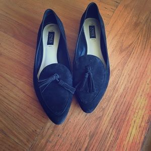 Super cute velvet flats