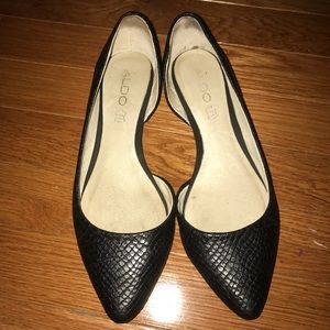 Used ALDO black snakeskin flats