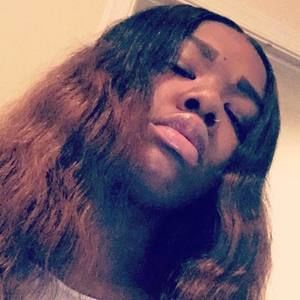 Meet your Posher, Shakira