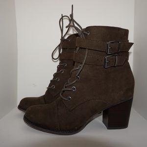 STEVE MADDEN (discontinued) Olive Booties