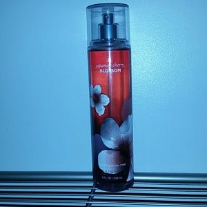 Bath & Body Works perfume