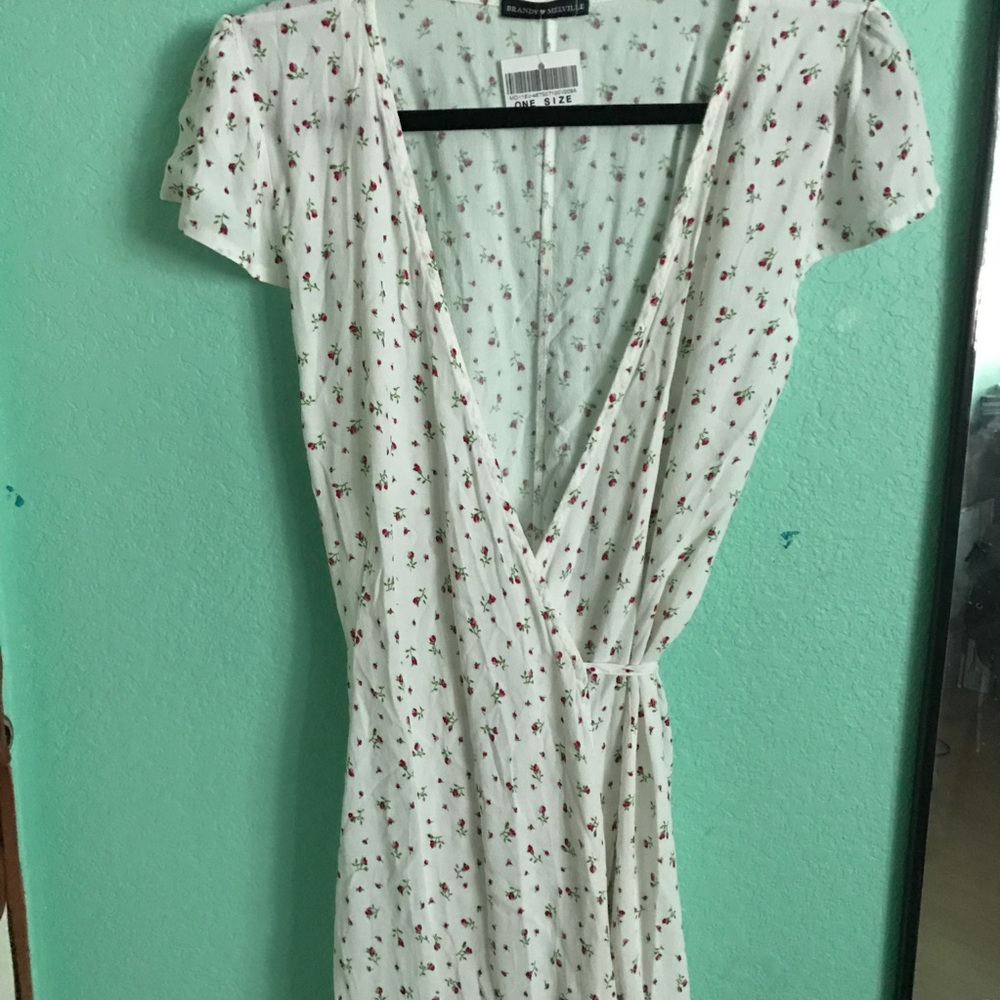 Brandy Melville Robbie dress