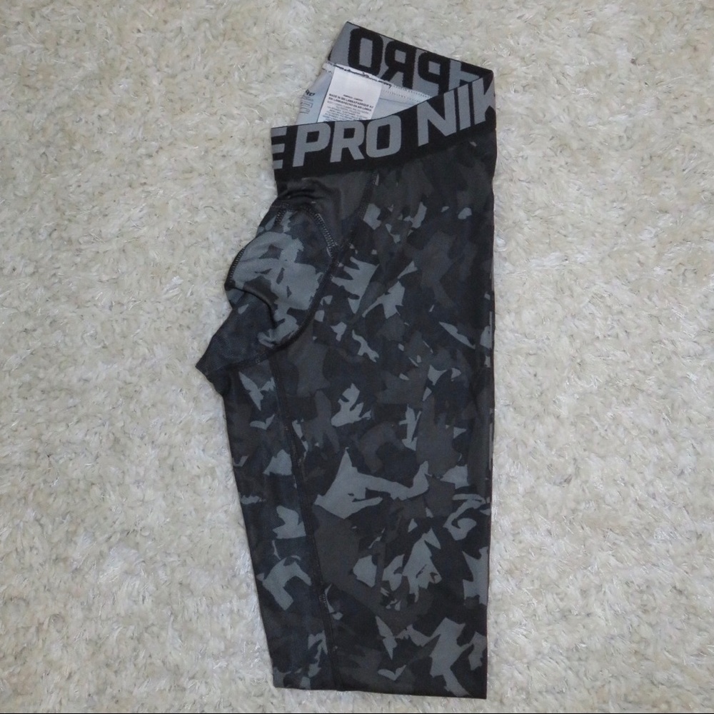 Sold ❌ Nike Pro Legging - Men size medium