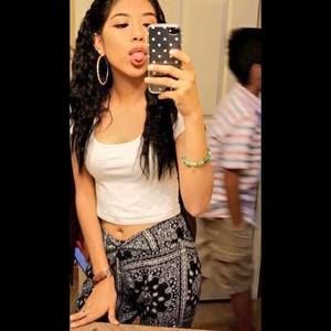 Meet your Posher, Areli