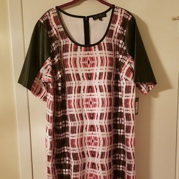 Eloquii Trendy Bodycon Dress - Picture 3 of 7