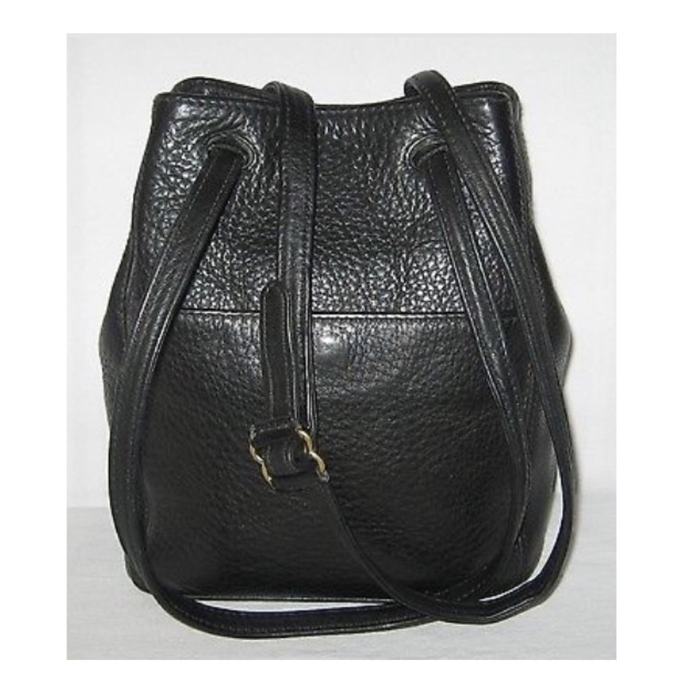 PRICE DROP‼️COACH VINTAGE BLACK LEATHER CROSSBODY