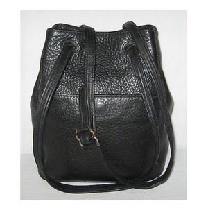 PRICE DROP‼️COACH VINTAGE BLACK LEATHER CROSSBODY