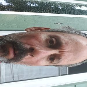 Meet your Posher, Tom