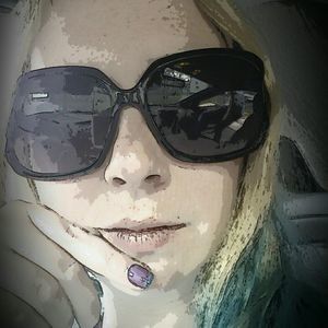 Meet your Posher, Rachel