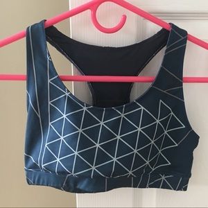 Oiselle fun & sporty like new sports bra size 4