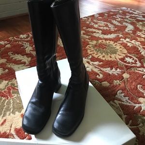Naturalizer black boots