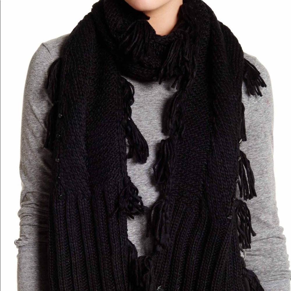 Vince Camuto scarf