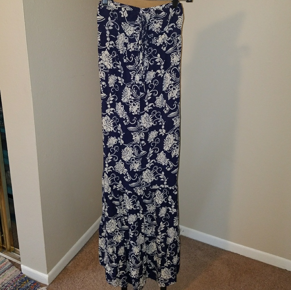 Strapless floral print maxi dress