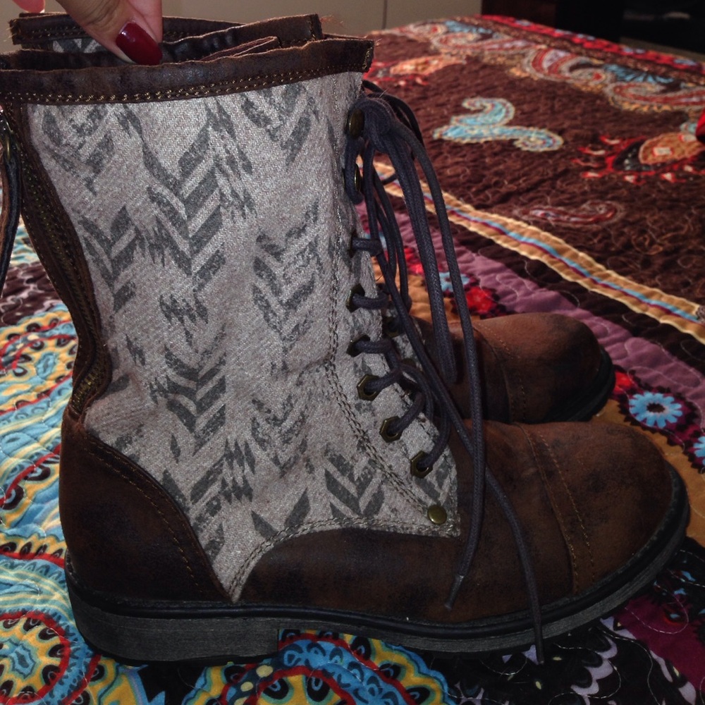 Roxy combat boots from buckle!