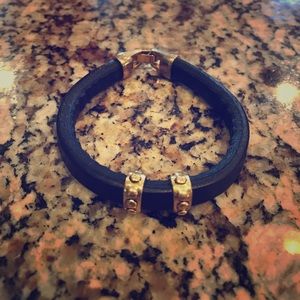 Ginuine leather and gold plated bracelet