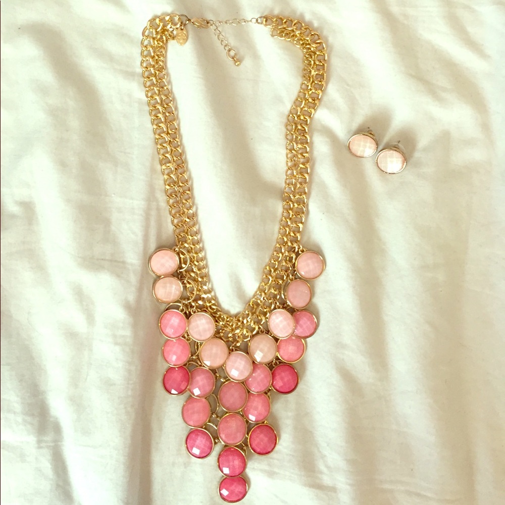 CLOSET CLOSING 11/4! Statement Necklace/Earrings!
