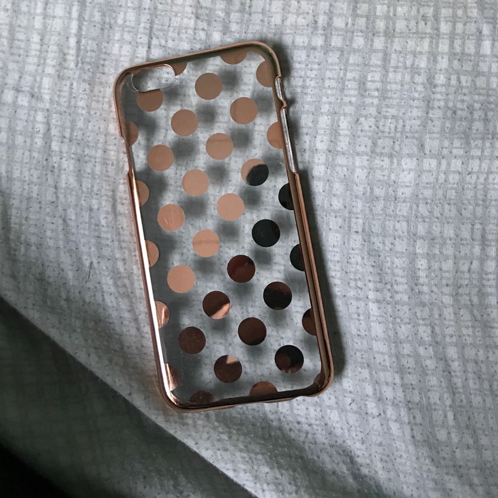 Rose gold dotted iPhone 6/6s case