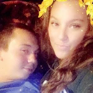 Meet your Posher, Dustin