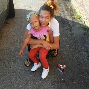 Meet your Posher, Lorraine