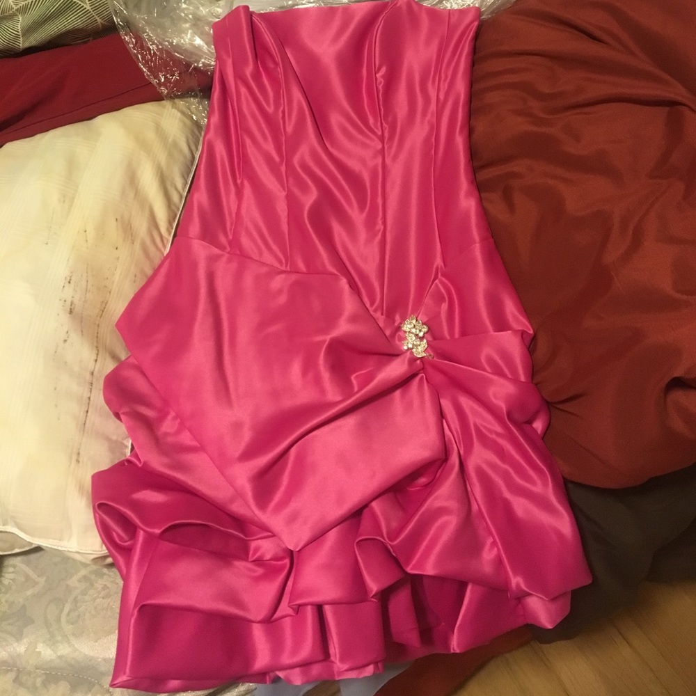Cache size 4 dress