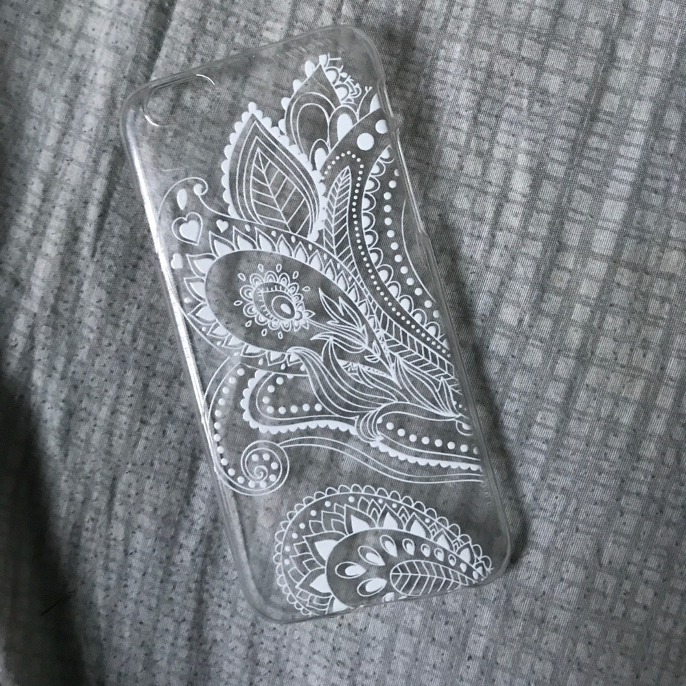 White paisley iPhone 6/6s case