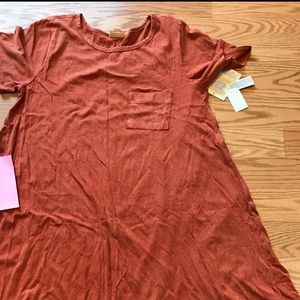 Large Distressed Carly BNWT- lularoe