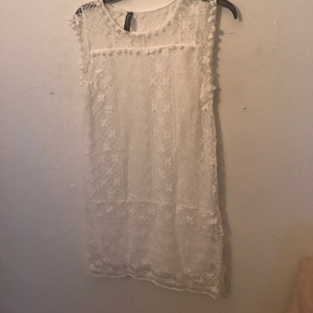 White gamiss dress