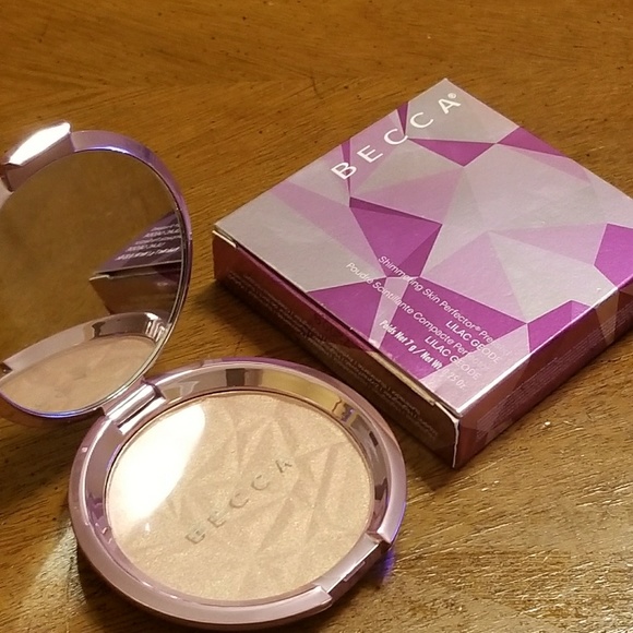 BECCA Lilac Geode, Pressed Powder - Picture 3 of 3
