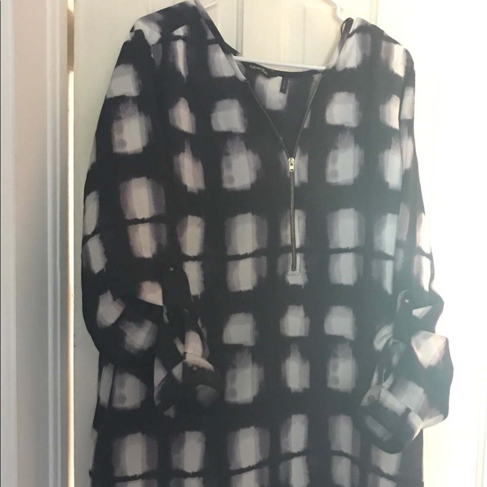 Zippered blouse