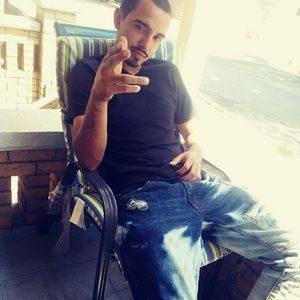 Meet your Posher, Jonathan