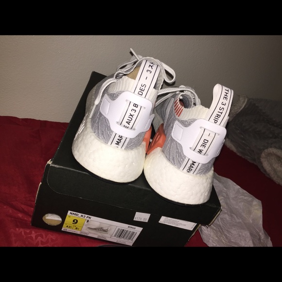 Adidas NMD R2 PrimeKnit sz9 Yeezy Ultraboost