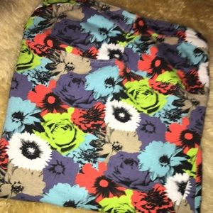 ✨Floral Form Fitting Dress by Volcom