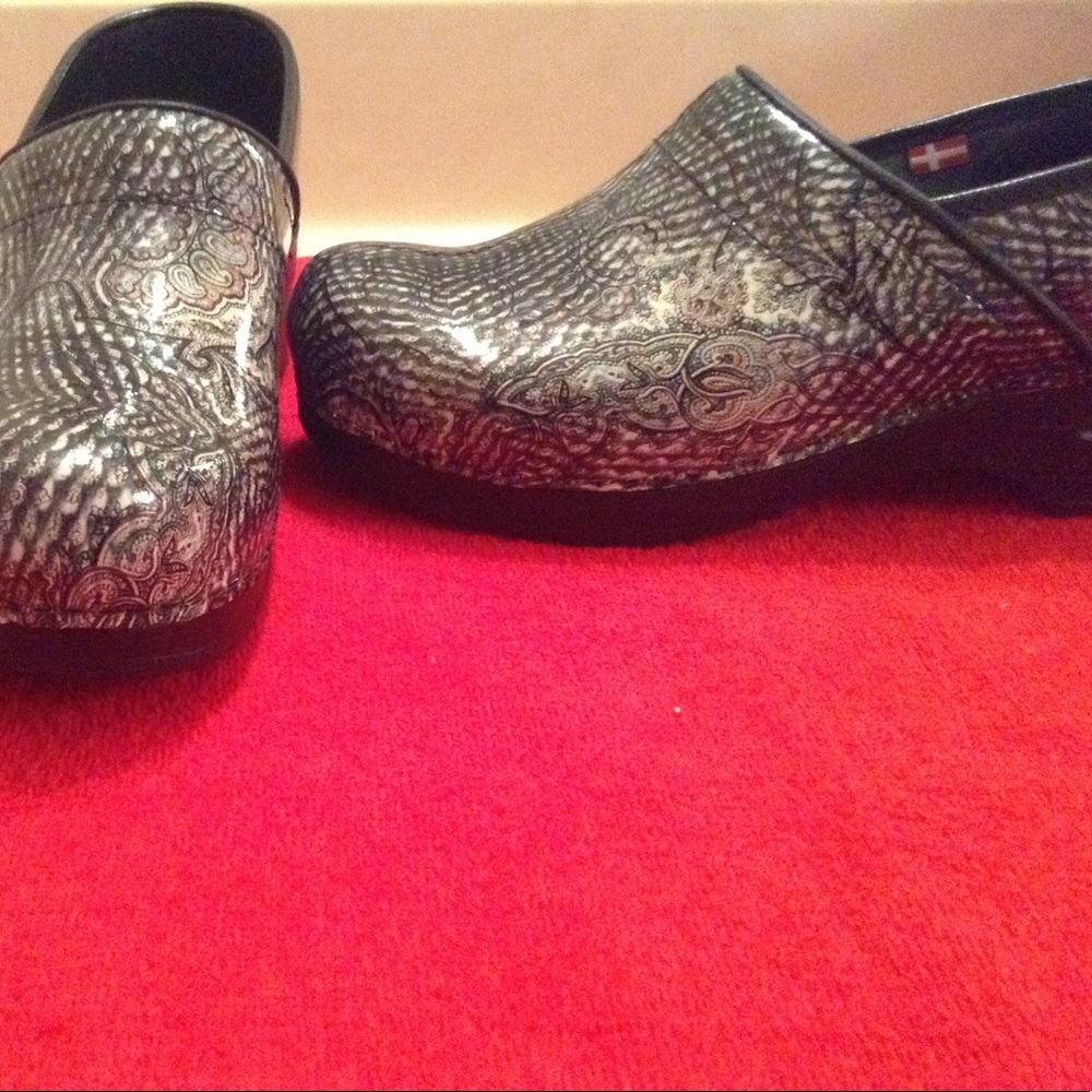 Sanita Clogs