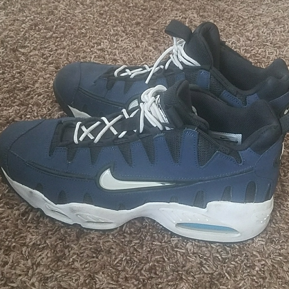 Nike Air Nomo 69's