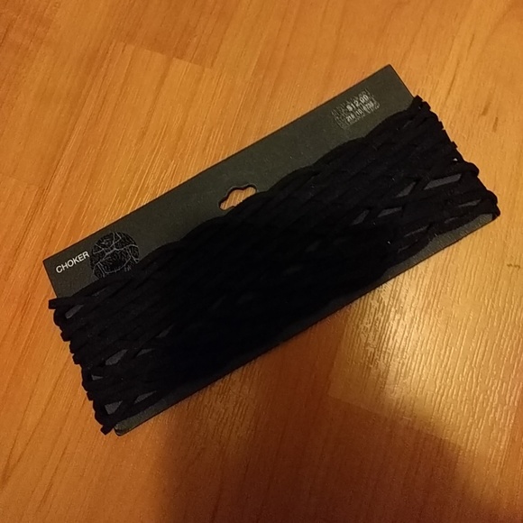 Suede Braided 2 inch Choker - Picture 3 of 4