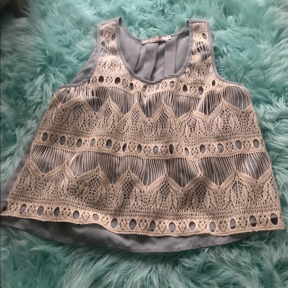 Crop top