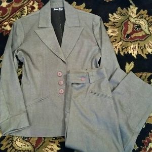 Bisou Bisou Capri Suit...Perfect Condition!